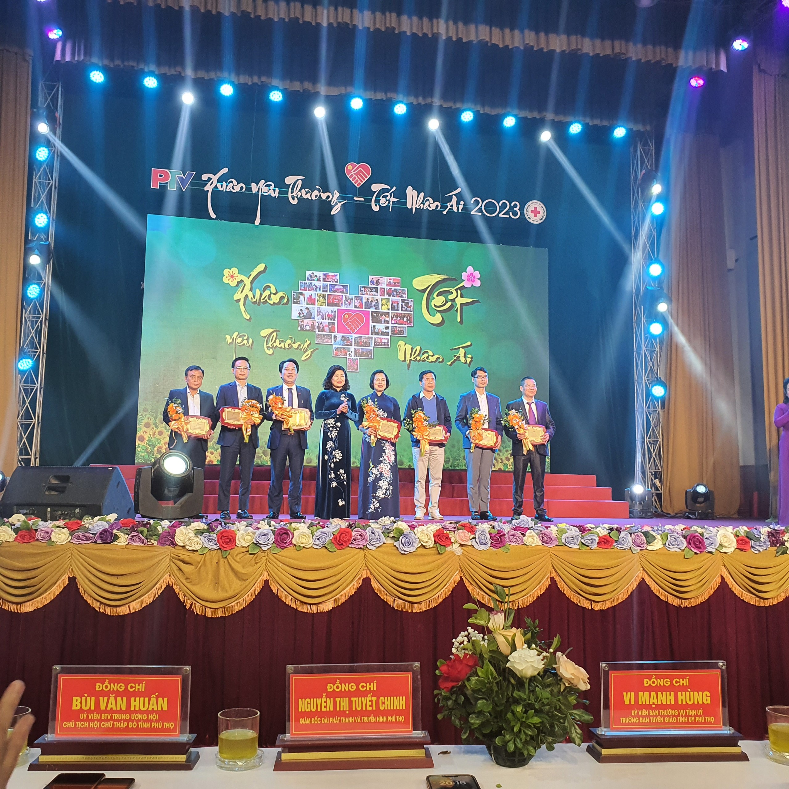 Thi công cơ điện